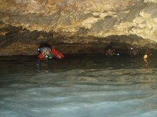 jiabong-extreme-caving-001.jpg