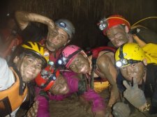 jiabong-extreme-caving-006.jpg