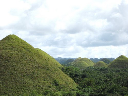 Chocolate Hills near Carmen in Bohol