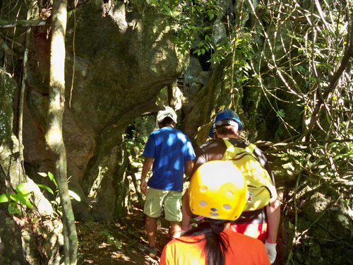 Ugong Rock tour