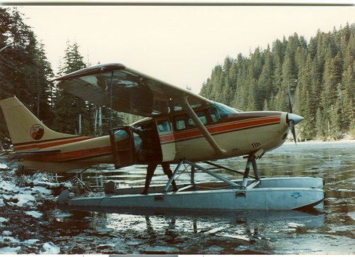 plane on floats